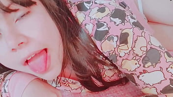 DELICIOUS AMATEUR GIRL TEASING YOU WITH HER ASS – HANA LILY